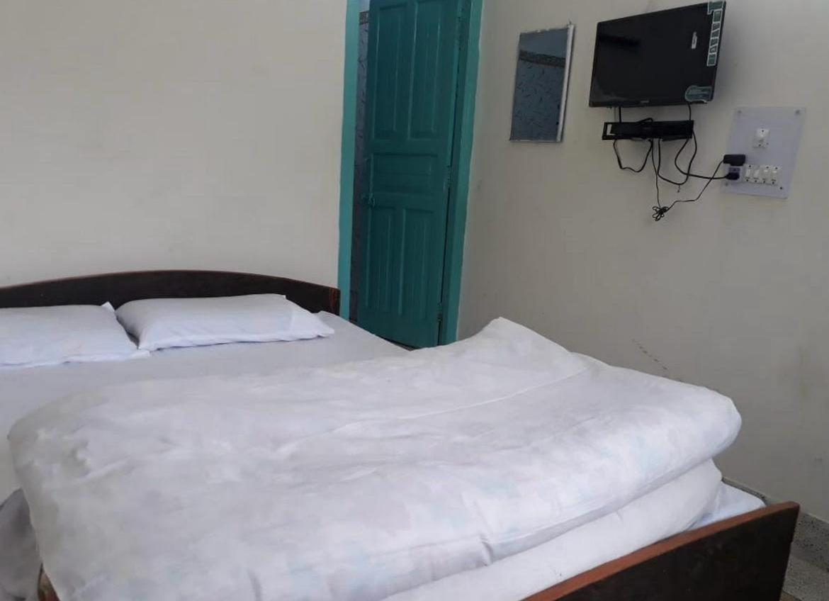 Hotel Maharastra Mandal à Gupta Kāshi Extérieur photo
